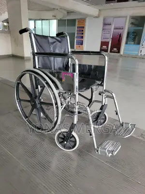 Normal Used Wheelchair賭雀poly-Fly Wheelchair/Transport Chair Combo