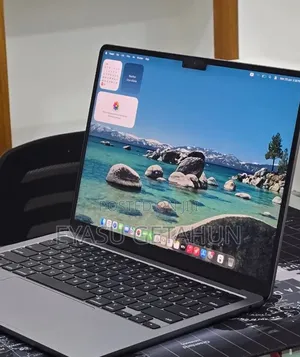 New Laptop Apple MacBook Air 2022 M2 16GB Apple M2 SSD 256GB