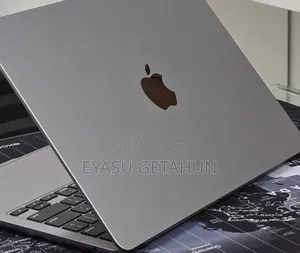 New Laptop Apple MacBook Air 2022 M2 16GB Apple M2 SSD 256GB