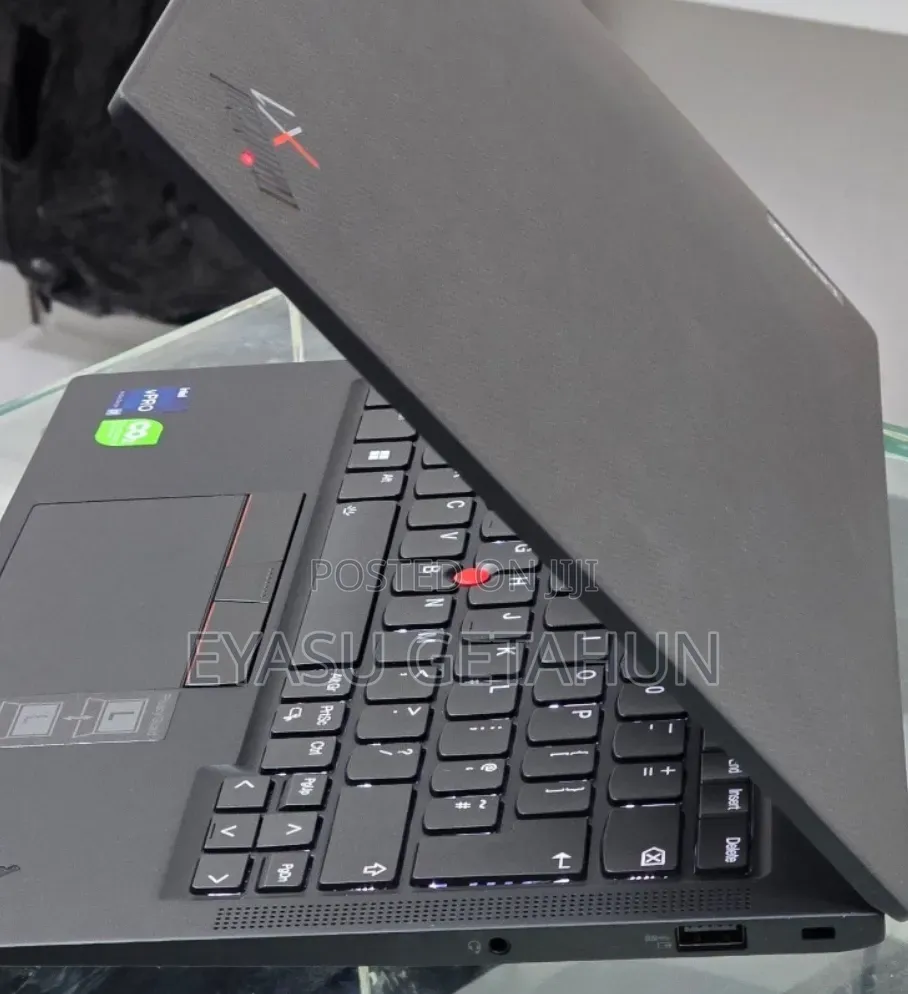 New Laptop Lenovo ThinkPad X1 Carbon 16GB Intel Core i7 SSD 512GB