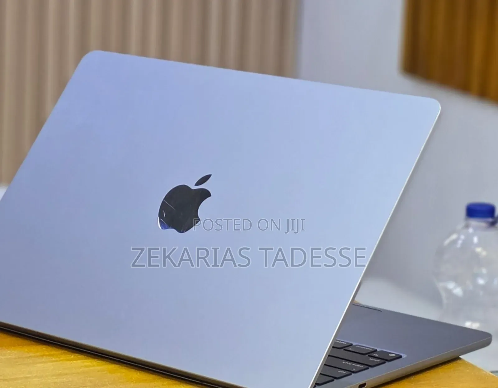 New Laptop Apple MacBook Air 2022 M2 8GB Apple M2 SSD 256GB