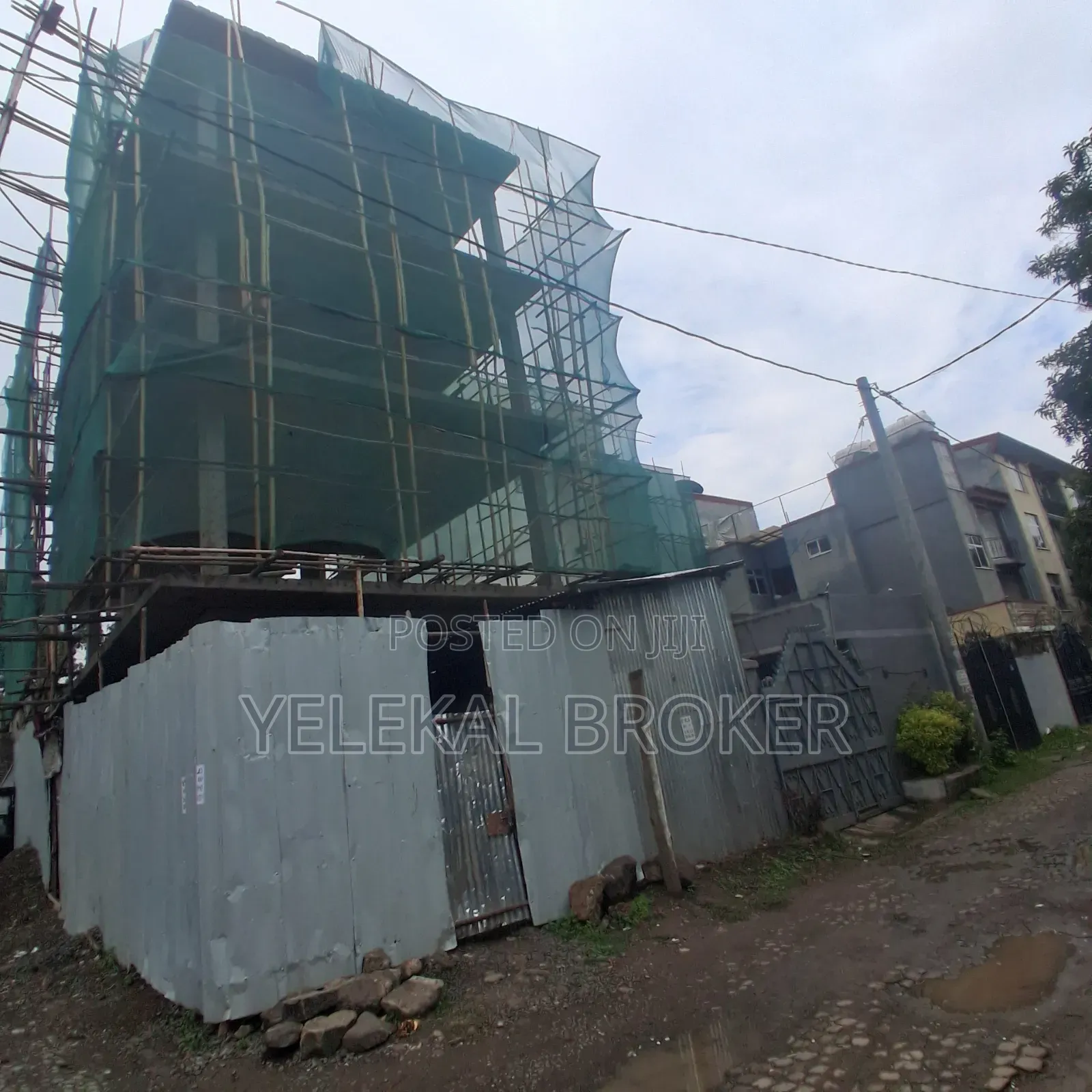12bdrm Apartment in ኤል ለይ G+4+Trace, Kolfe Keranio for sale
