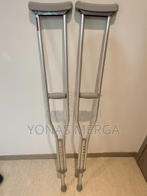 Elbow and Axillary Crutches悌衍available in Youth, Adult, and Tall Sizes