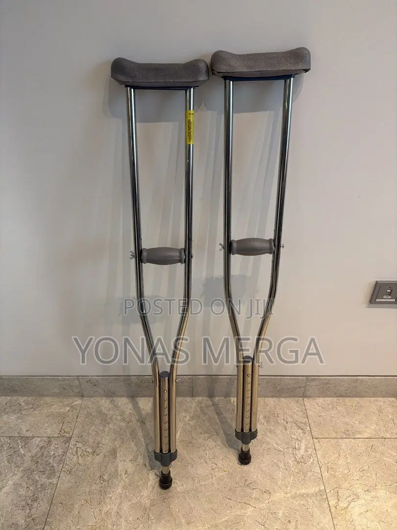 Aluminum Push Button Crutches奸焓finish to Resist Wear and Corrosion.