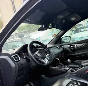 Nissan Qashqai 2018 Brown