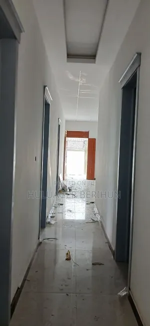Furnished 3bdrm Villa in Akaky Kaliti for sale