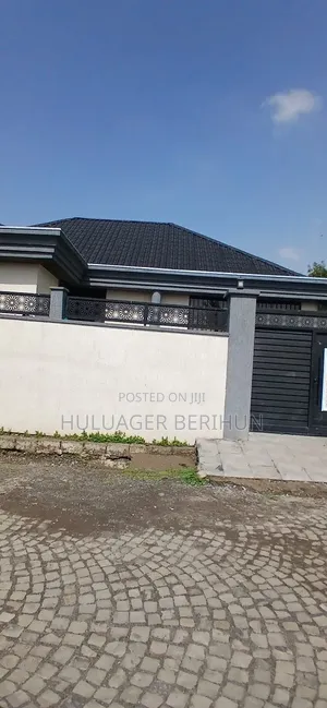Furnished 3bdrm Villa in Akaky Kaliti for sale