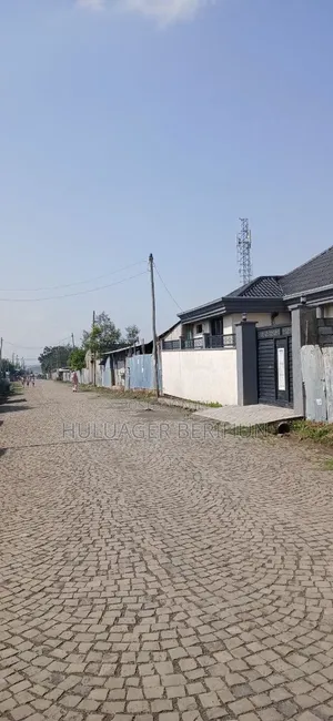 Furnished 3bdrm Villa in Akaky Kaliti for sale