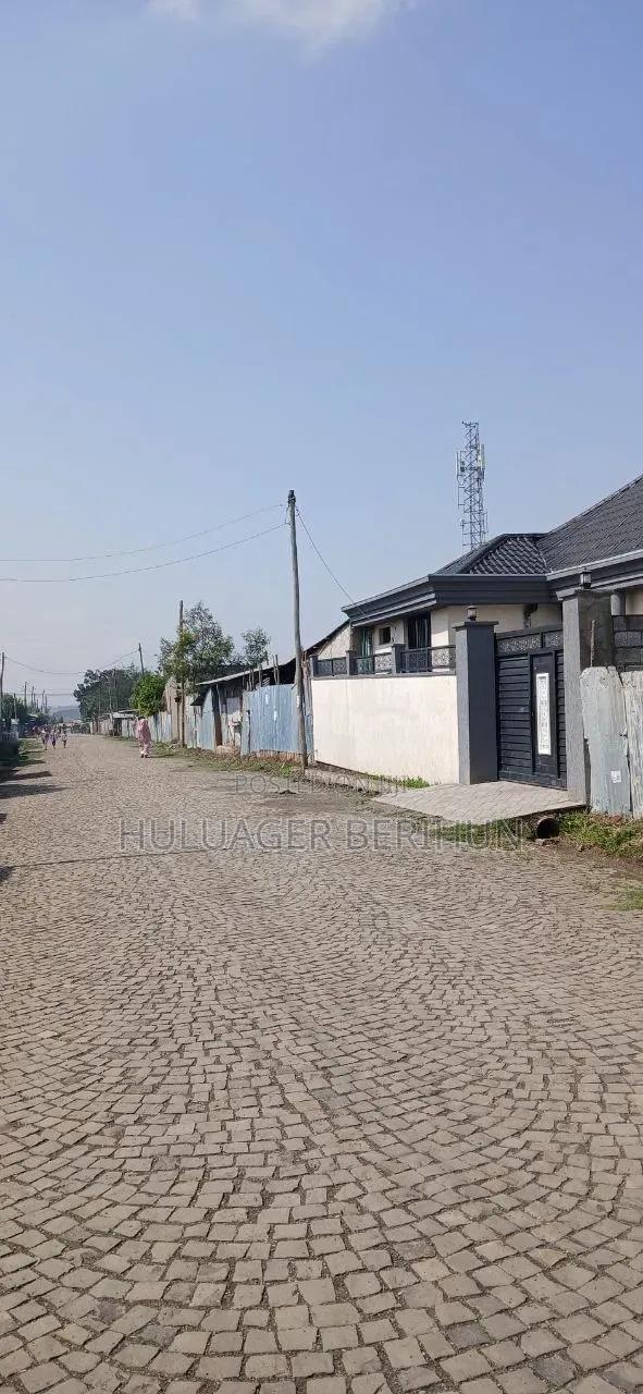 Furnished 3bdrm Villa in Akaky Kaliti for sale