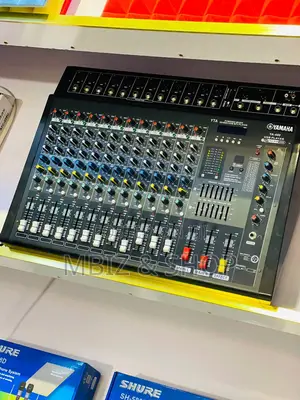 Yamaha Mixer 12 Channel
