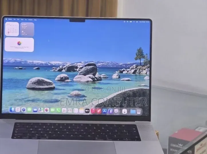 New Laptop Apple MacBook Pro 2021 M1 32GB Intel Core i7 SSD 512GB