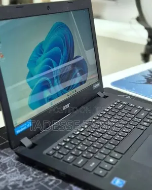 New Laptop Acer Aspire 3 4GB Intel Core 2 Quad SSD 60GB