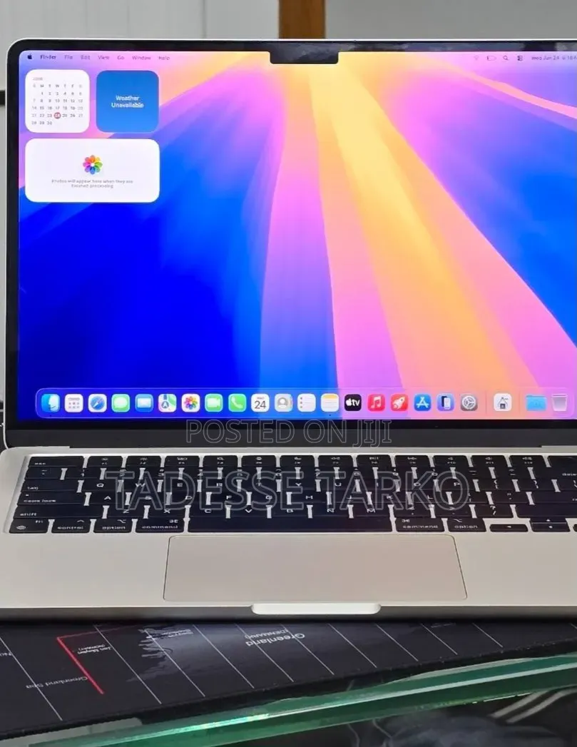 New Laptop Apple MacBook Air 2022 M2 16GB Apple M2 SSD 256GB