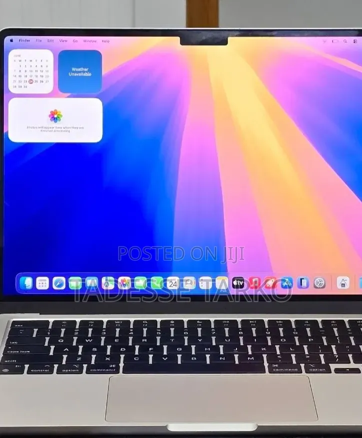 New Laptop Apple MacBook Air 2022 M2 16GB Apple M2 SSD 256GB