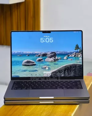 New Laptop Apple MacBook Pro 2021 M1 32GB Intel Core i9 SSD 512GB
