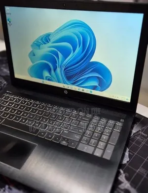 New Laptop HP Pavilion 15 8GB Intel Core i7 SSD 256GB