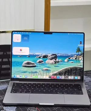 New Laptop Apple MacBook Pro 2021 M1 32GB Intel Core i9 SSD 512GB