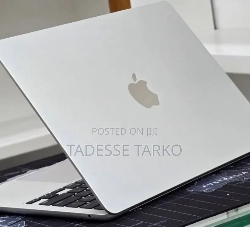 New Laptop Apple MacBook Air 2022 M2 16GB Apple M2 SSD 512GB