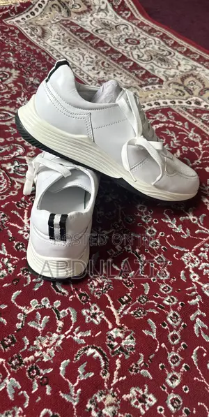 Classic White Casual Sneakers