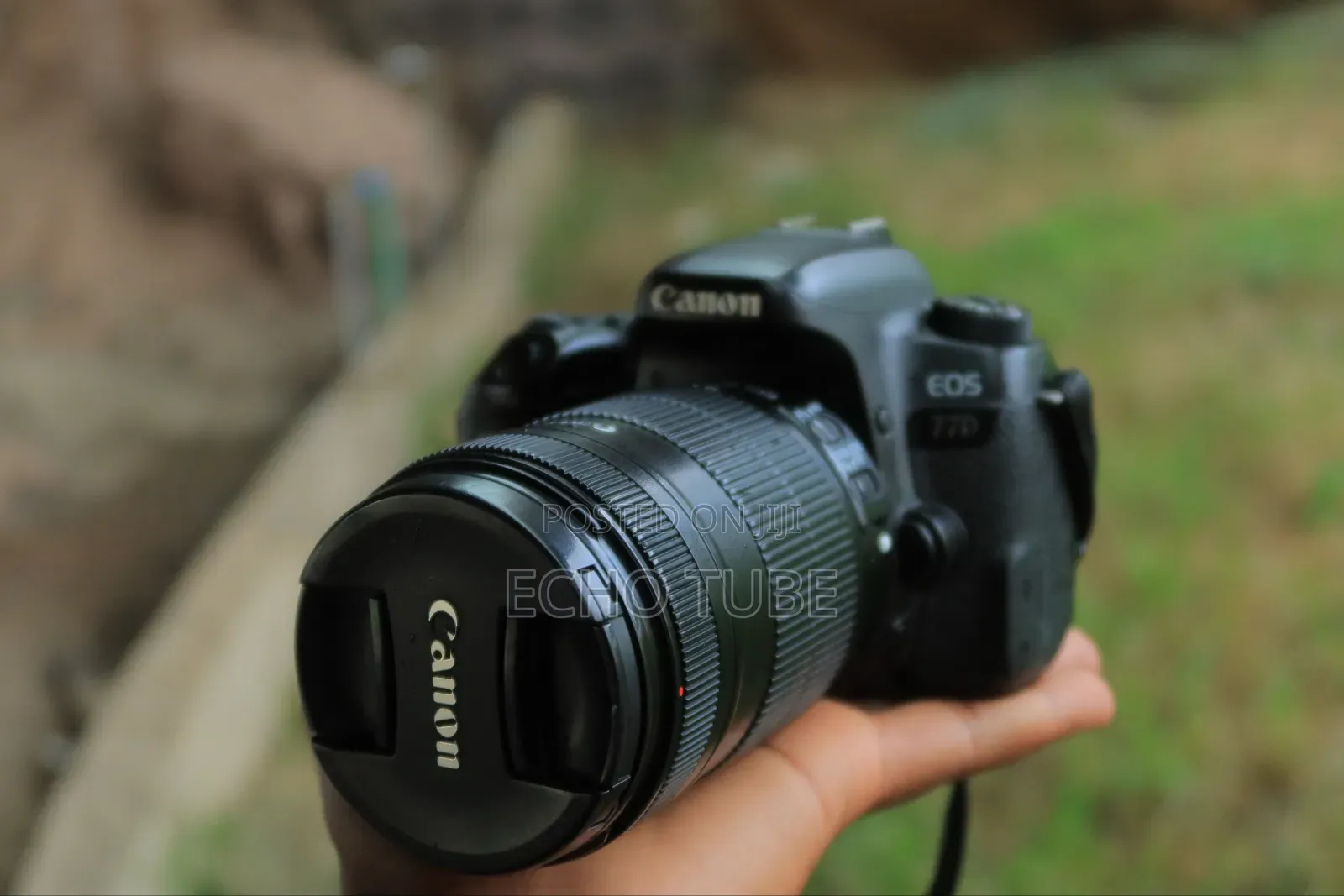 Canon 77d With 18-135 Mm Lens