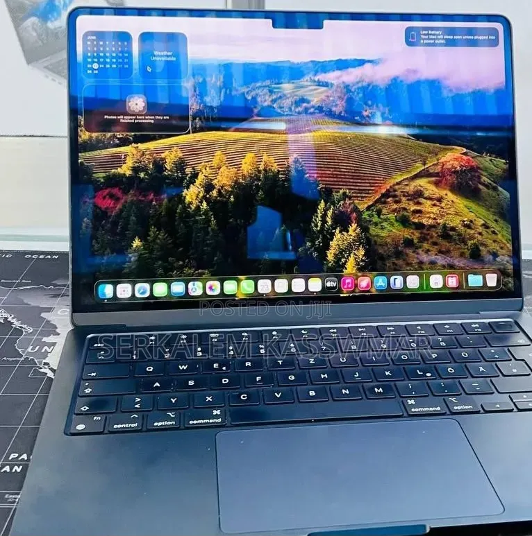 New Laptop Apple MacBook Air 2022 M2 16GB Apple M2 SSD 512GB