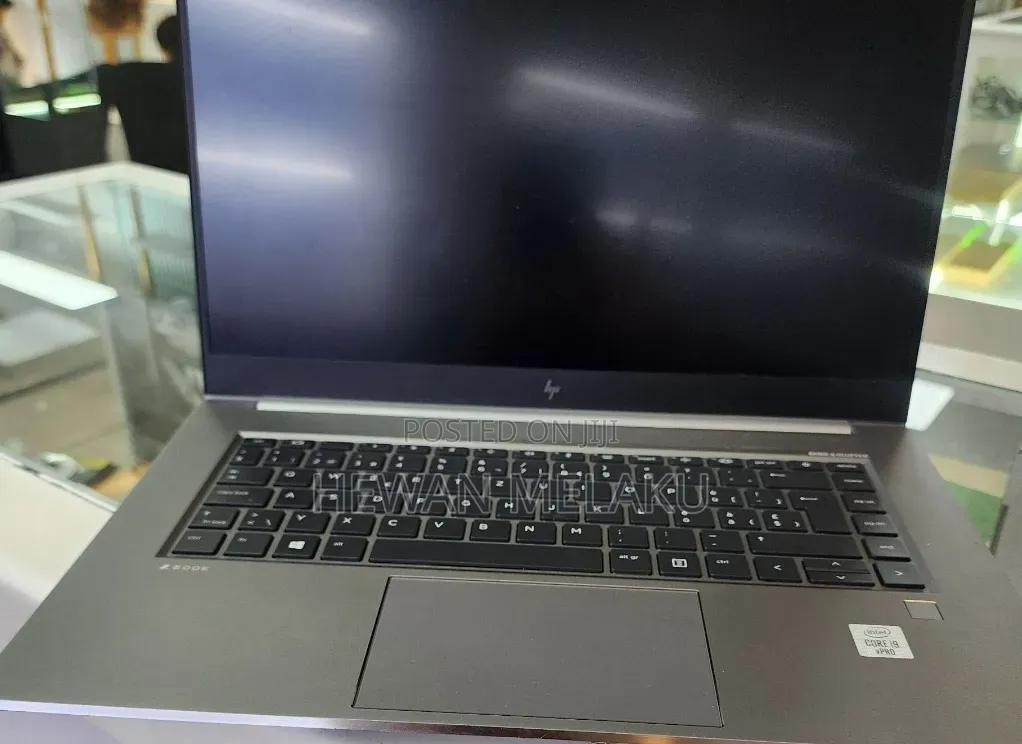 New Laptop HP ZBook 15 32GB Intel Core i9 SSD 512GB
