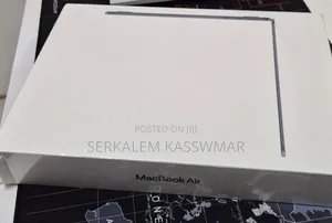 New Laptop Apple MacBook Air 2022 M2 8GB Apple M2 SSD 256GB