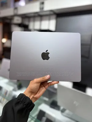 New Laptop Apple MacBook Air 2022 M2 8GB Apple M2 SSD 256GB