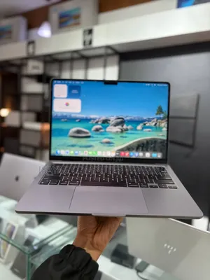 New Laptop Apple MacBook Air 2022 M2 8GB Apple M2 SSD 256GB