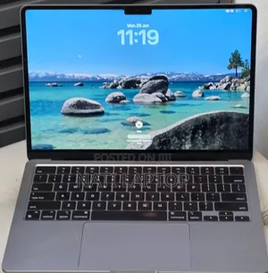 New Laptop Apple MacBook Air 2022 M2 8GB Apple M2 SSD 256GB