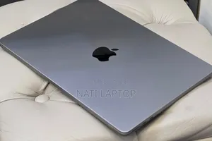 New Laptop Apple MacBook Air 2022 M2 8GB Apple M2 SSD 256GB
