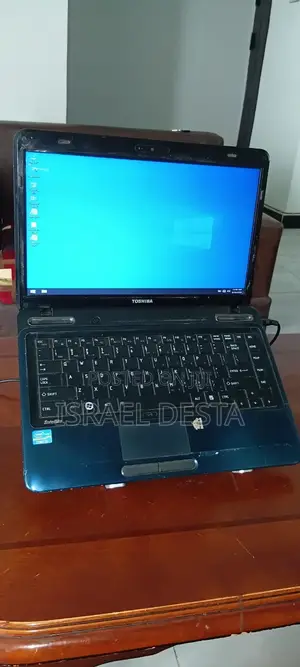 Laptop Toshiba 4GB Intel Core i3 HDD 500GB