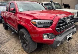 Toyota Tacoma 2018 Burgundy