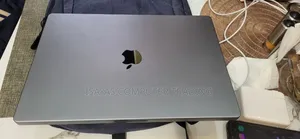 New Laptop Apple MacBook Pro 2021 M1 16GB Apple M1 Pro SSD 512GB