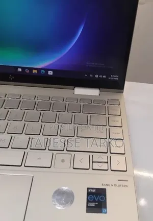 New Laptop HP Envy x360 8GB Intel Core i7 SSD 512GB