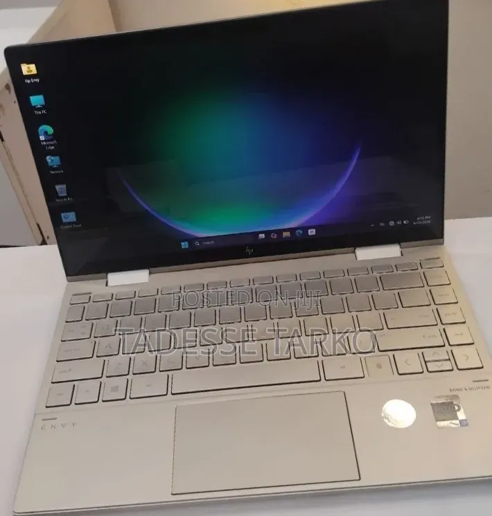 New Laptop HP Envy x360 8GB Intel Core i7 SSD 512GB