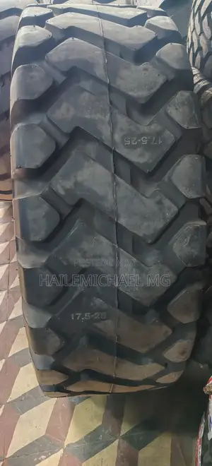 17.5 -25 Machine Tyre