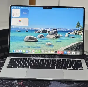 New Laptop Apple MacBook Air 2024 M3 16GB Apple M3 SSD 256GB