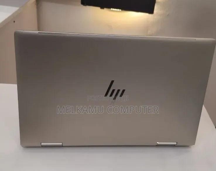 New Laptop HP Envy x360 8GB Intel Core i7 SSD 512GB