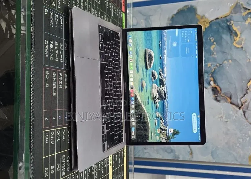 New Laptop Apple MacBook Air 2020 M1 8GB Apple M1 SSD 256GB