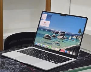 New Laptop Apple MacBook Air 2024 M3 16GB Apple M3 SSD 256GB