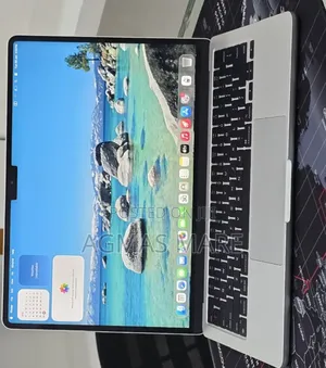 New Laptop Apple MacBook Air 2024 M3 16GB Apple M3 SSD 256GB