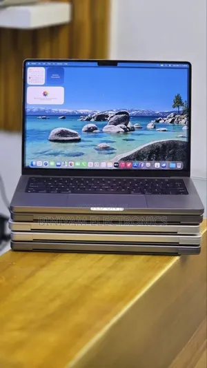 New Laptop Apple MacBook Pro 16GB Apple M1 Pro SSD 512GB
