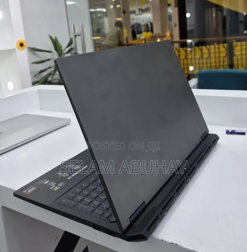 New Laptop Asus TUF Gaming A16 32GB AMD Ryzen 9 SSD 1T