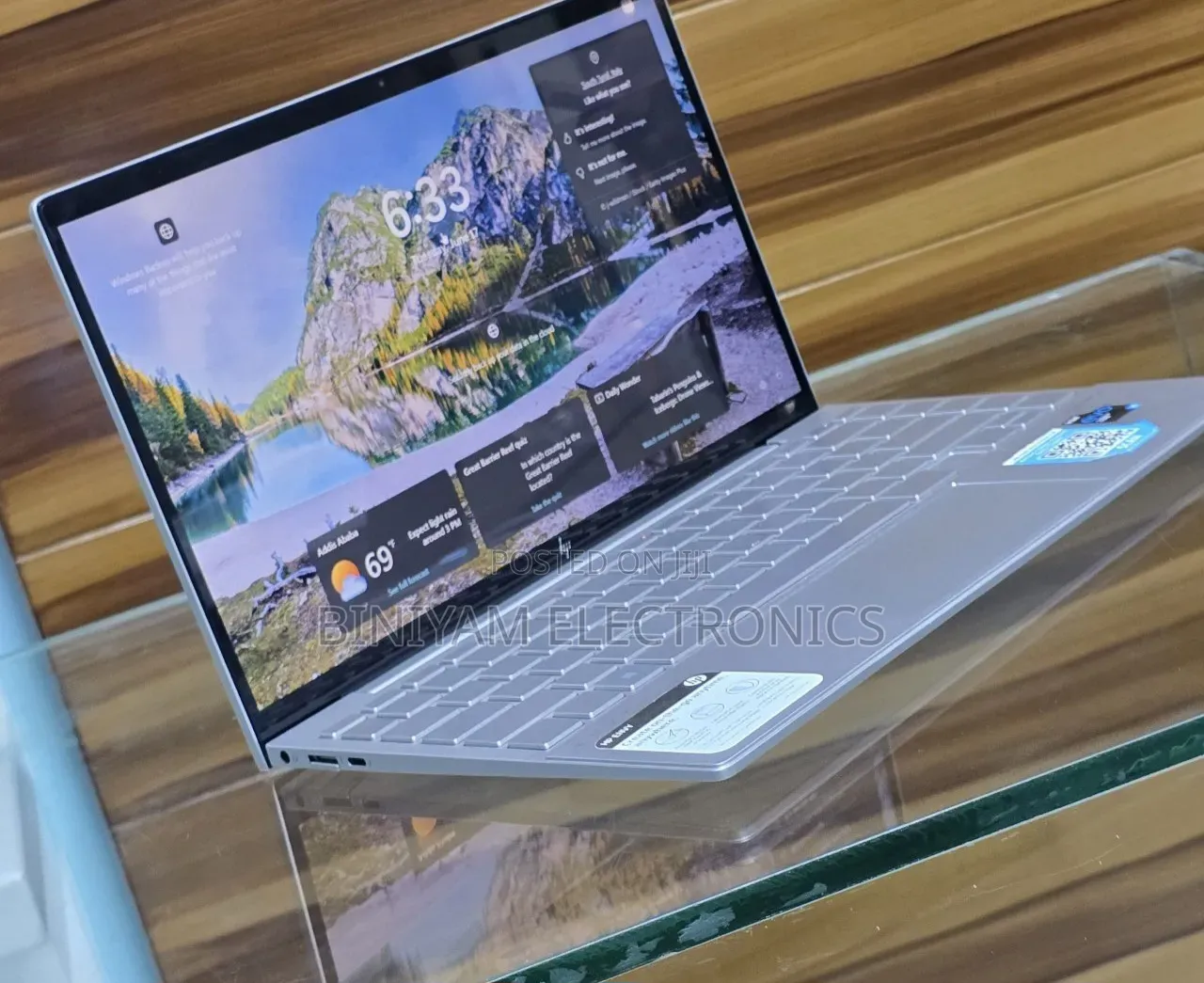 New Laptop HP Envy 14 8GB Intel Core i5 SSD 256GB
