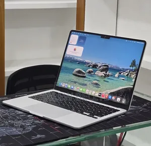 New Laptop Apple MacBook Air 2024 M3 16GB Apple M3 SSD 256GB