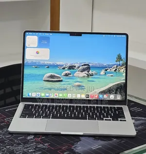 New Laptop Apple MacBook Air 2024 M3 16GB Apple M3 SSD 256GB