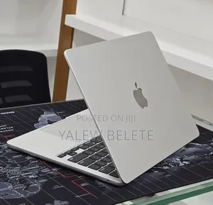 New Laptop Apple MacBook Air 2024 M3 16GB Apple M3 SSD 256GB