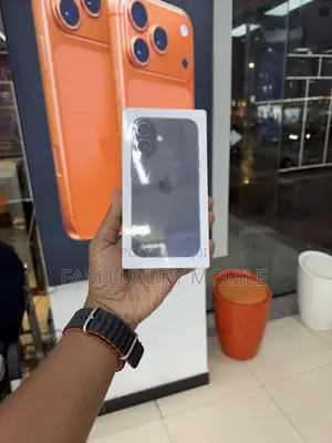 New Apple iPhone 16 128 GB Black