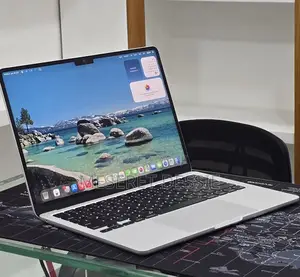New Laptop Apple MacBook Air 2024 M3 16GB Intel Core M3 SSD 256GB